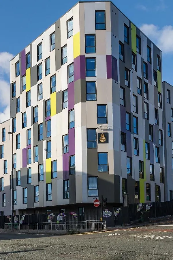 Apartment Luxurious Studios Newcastle Upon Tyne Sk