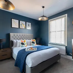 Elliot Oliver - Laverham House - Stunning 6 Bedroom Regency House With Parking Apartment Cheltenham