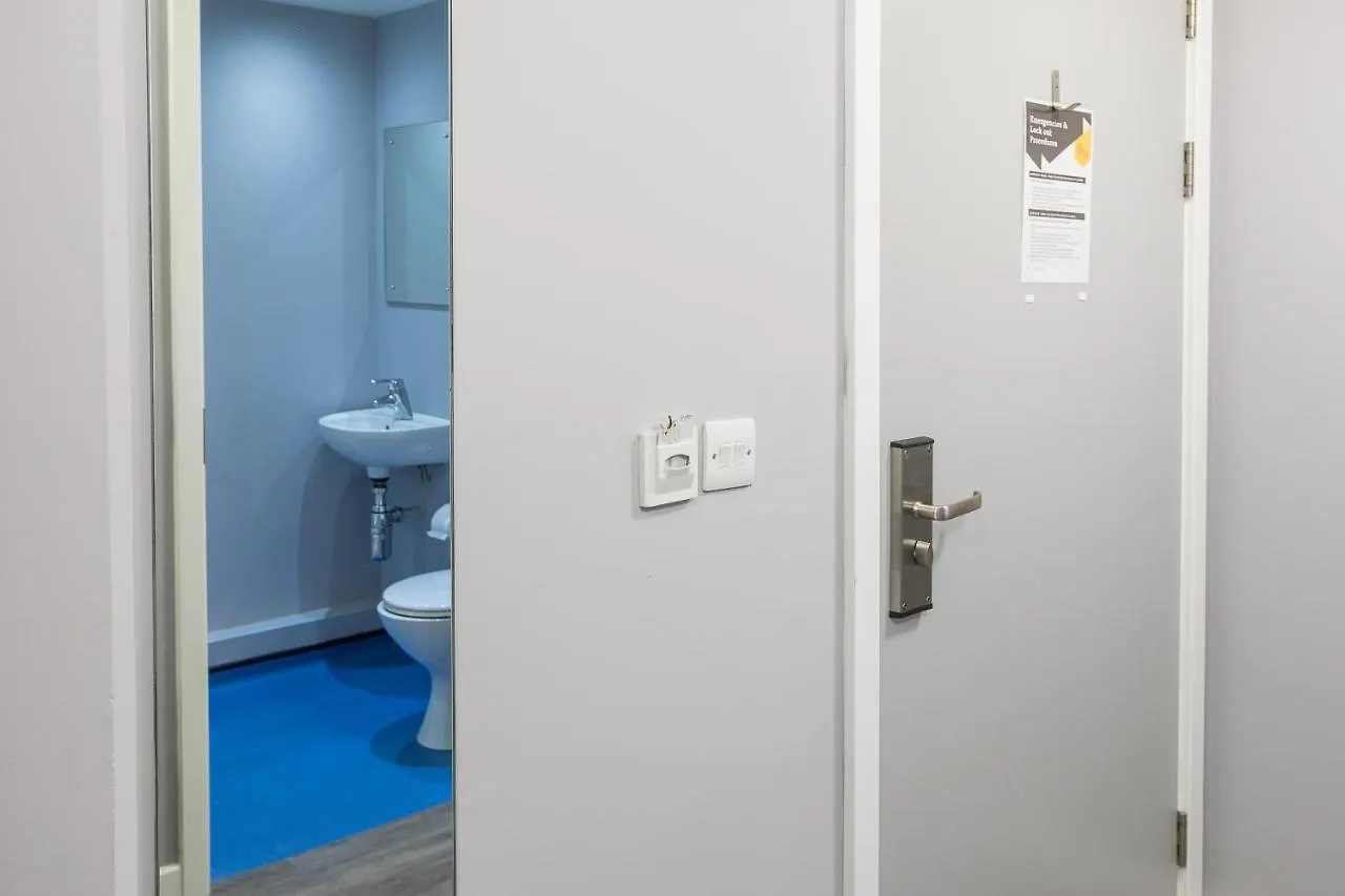 Apartment Luxurious Studios Newcastle Upon Tyne Sk