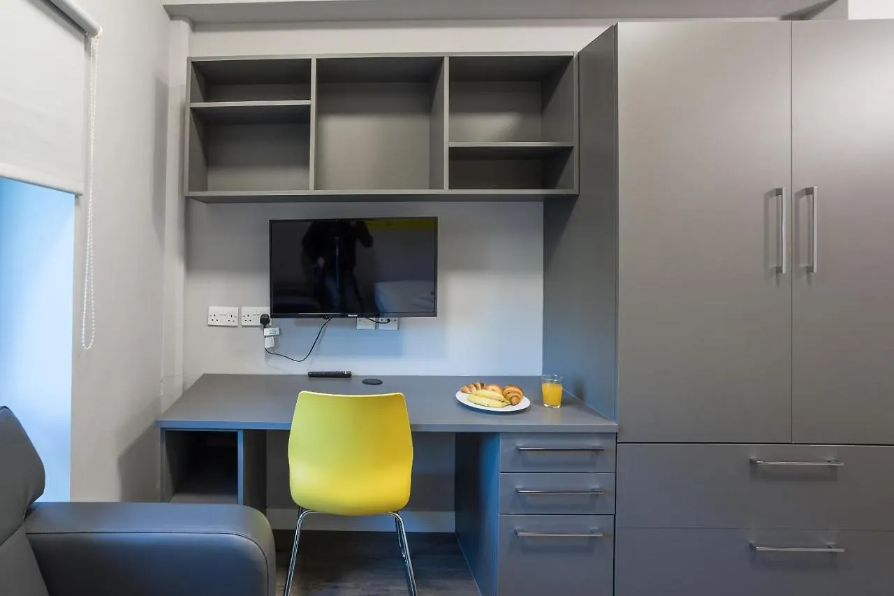 Apartment Luxurious Studios Newcastle Upon Tyne Sk